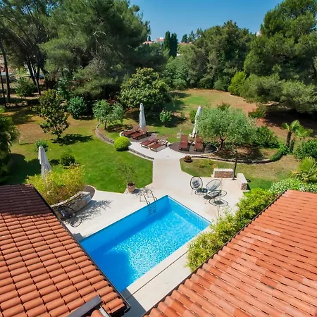 Apartment Rossella 1 *