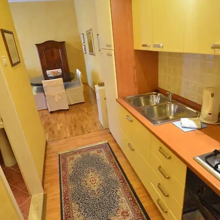 Rossella 1 Apartment