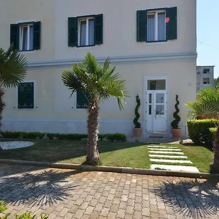 Rossella 1 * Rovinj