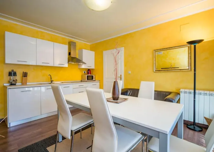 Apartments With Pool Villa Rossella 1 Apartamento