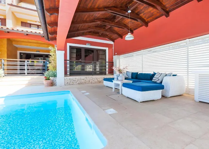 Apartments With Pool Villa Rossella 1 Rovinj