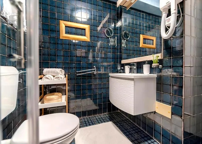 Apartments With Pool Villa Rossella 1 *