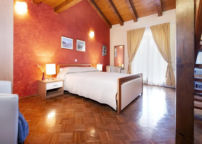 Apartments With Pool Villa Rossella 1 Apartman