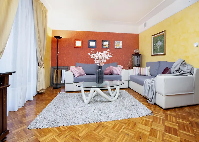 Apartman Apartments With Pool Villa Rossella 1