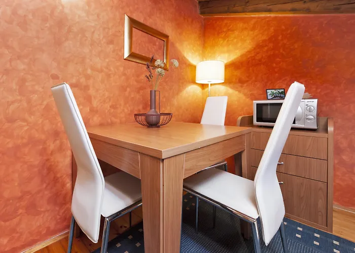 Apartman Apartments With Pool Villa Rossella 1 *