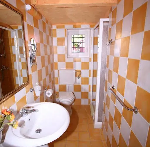 Apartman Apartments With Pool Villa Rossella 1